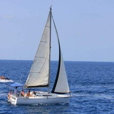 			Alquiler velero con capitan en Tenerife - Small sailing yacht charter with skipper in Tenerife South