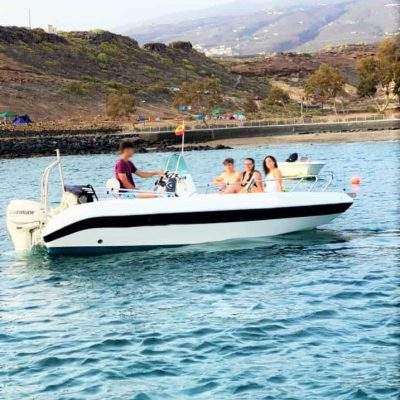			Alquiler de barco sin patrón en Tenerife sur (Con licencia) - Yacht charter without skipper in Tenerife (boat licence required)