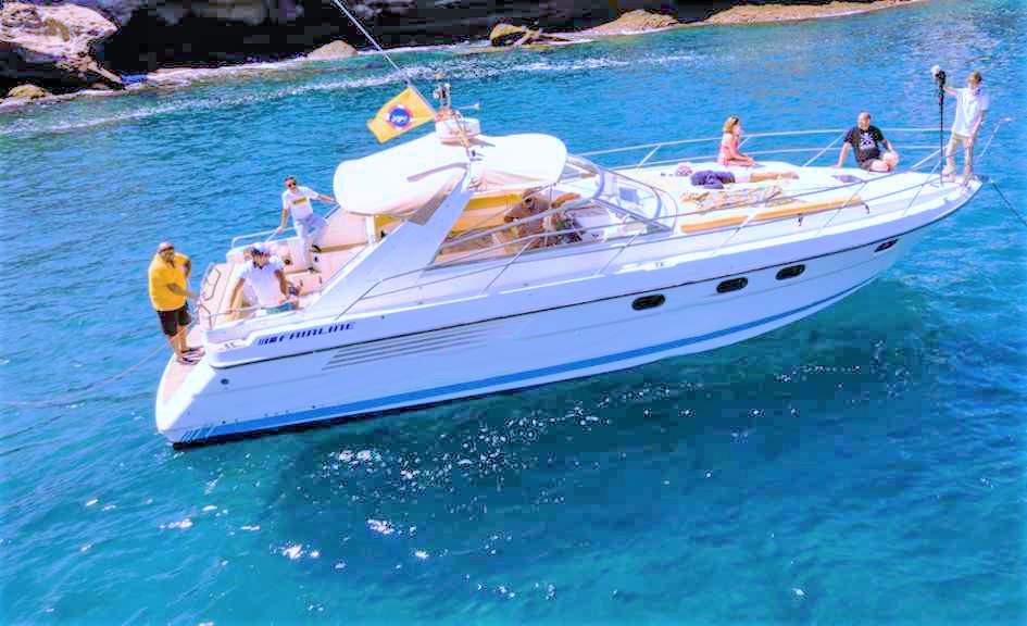 Skippered motor yacht charter in Tenerife with Fairline 42